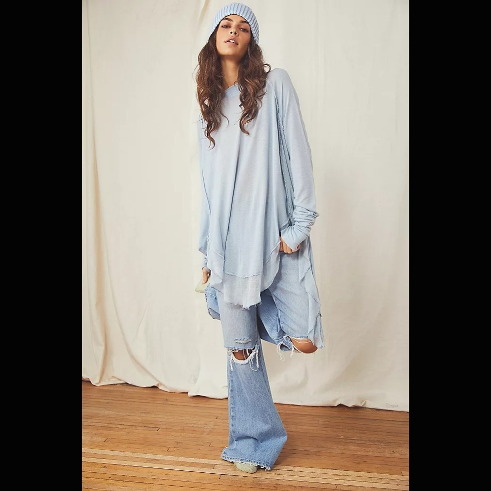 We the Free People Star Lite thumb hole asymmetrical tee tunic top M NWT blue